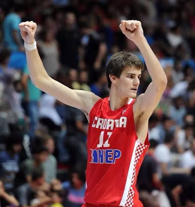 俄罗斯队备战波斯尼亚强硬抗衡