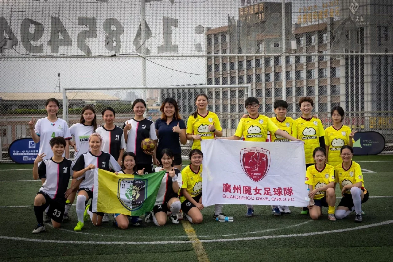 国际女足友谊赛再次火爆开赛 国际女足友谊赛再次火爆开赛