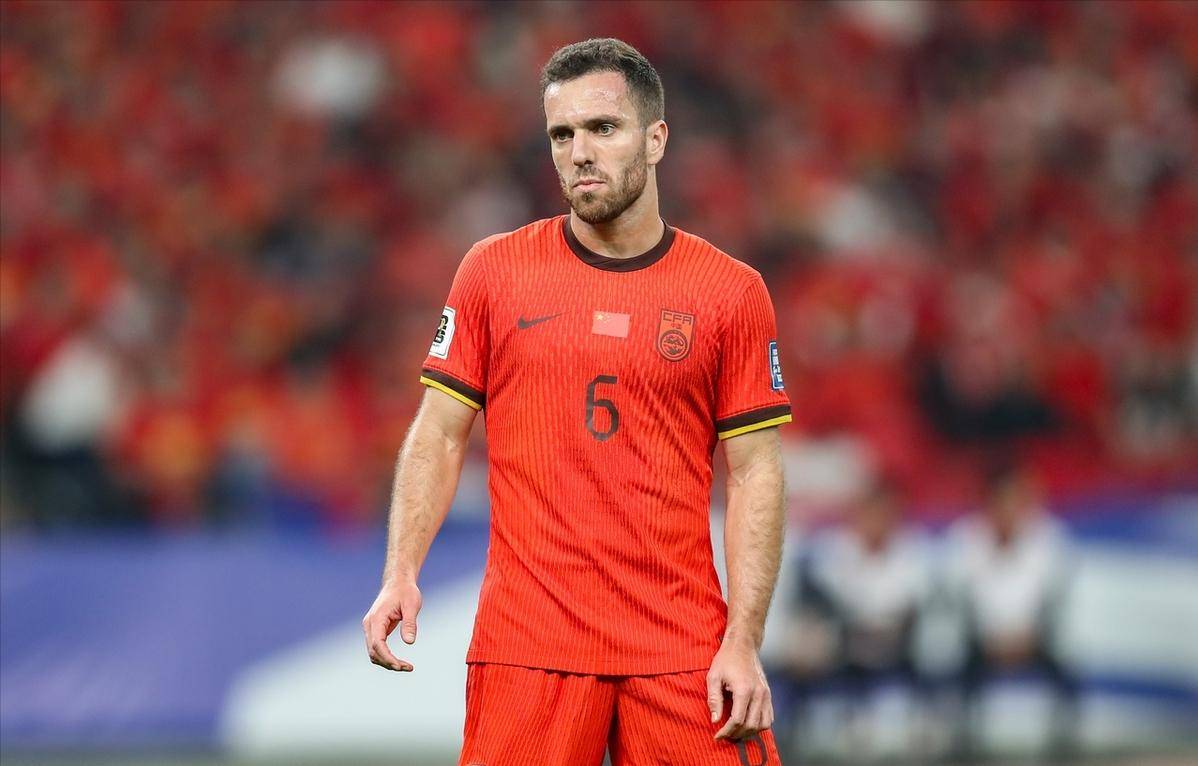 三亿体育体育平台-包含阿贾克斯新星崭露头角，荷甲球队风头无两的词条