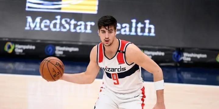 激战场上：欧锦赛豪强争霸！的简单介绍