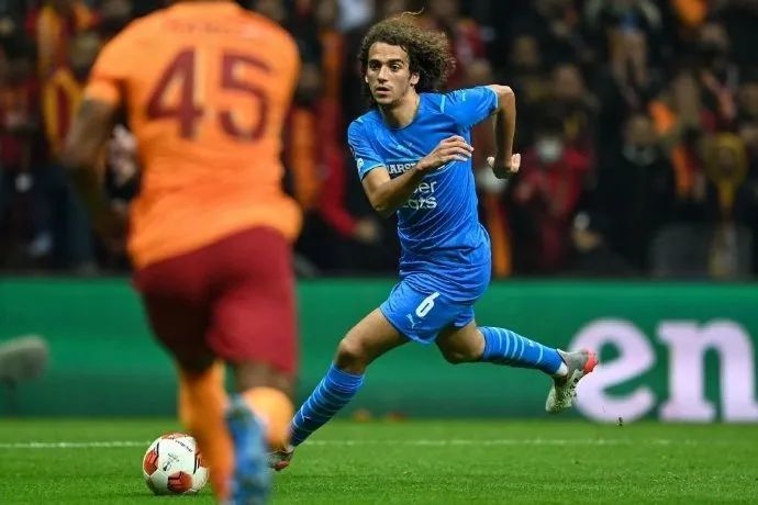 里昂取得联赛胜利,豪取三分 里昂取得联赛胜利,豪取三分