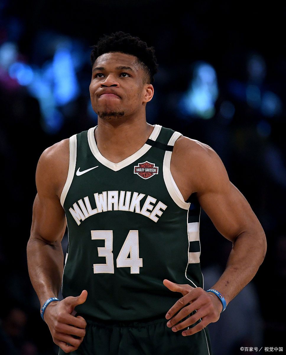 雄鹿连胜被终结,字母哥全能表现打脸对手的简单介绍 雄鹿连胜被终结,字母哥全能表现打脸对手的简单介绍