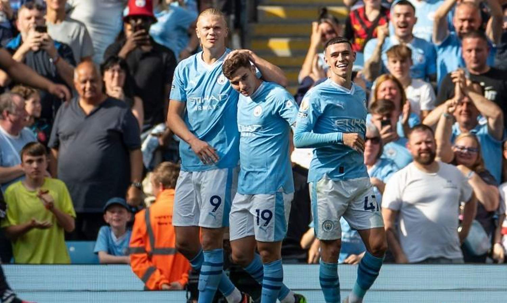 曼城无惧劲敌,锋线劲爆晋级欧冠 曼城无惧劲敌,锋线劲爆晋级欧冠