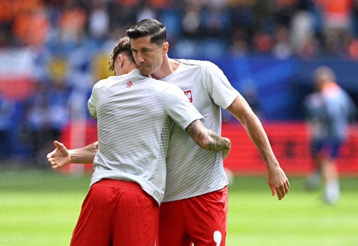 双方势均力敌!苏格兰队对决波兰队 双方势均力敌!苏格兰队对决波兰队