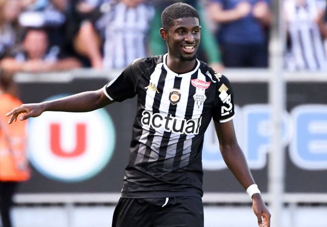 三亿体育体育中国官网-圣埃蒂安长时间不胜，球迷情绪低迷的简单介绍