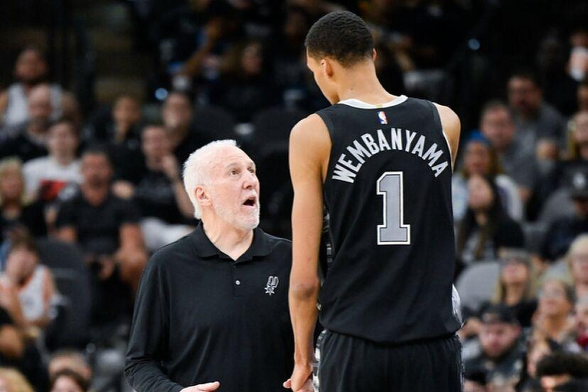 三亿体育体育app下载-厄勒布鲁主教练公开调整球队战术部署的简单介绍